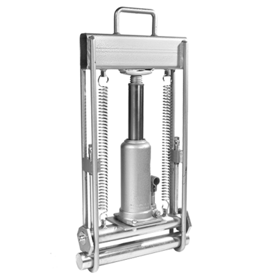 <P>Attrezzo idraulico di spremitura per tubi d 63 - d 180</P>